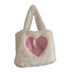 Meet your Posher, Nadia